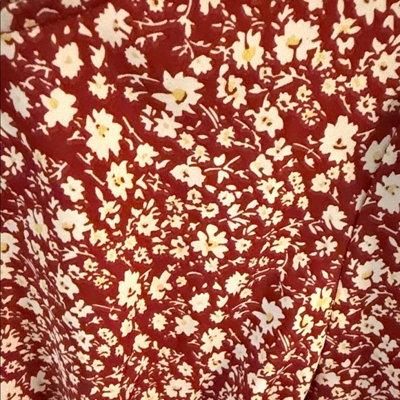 Floral Red Women's Top - Picture 6 of 6